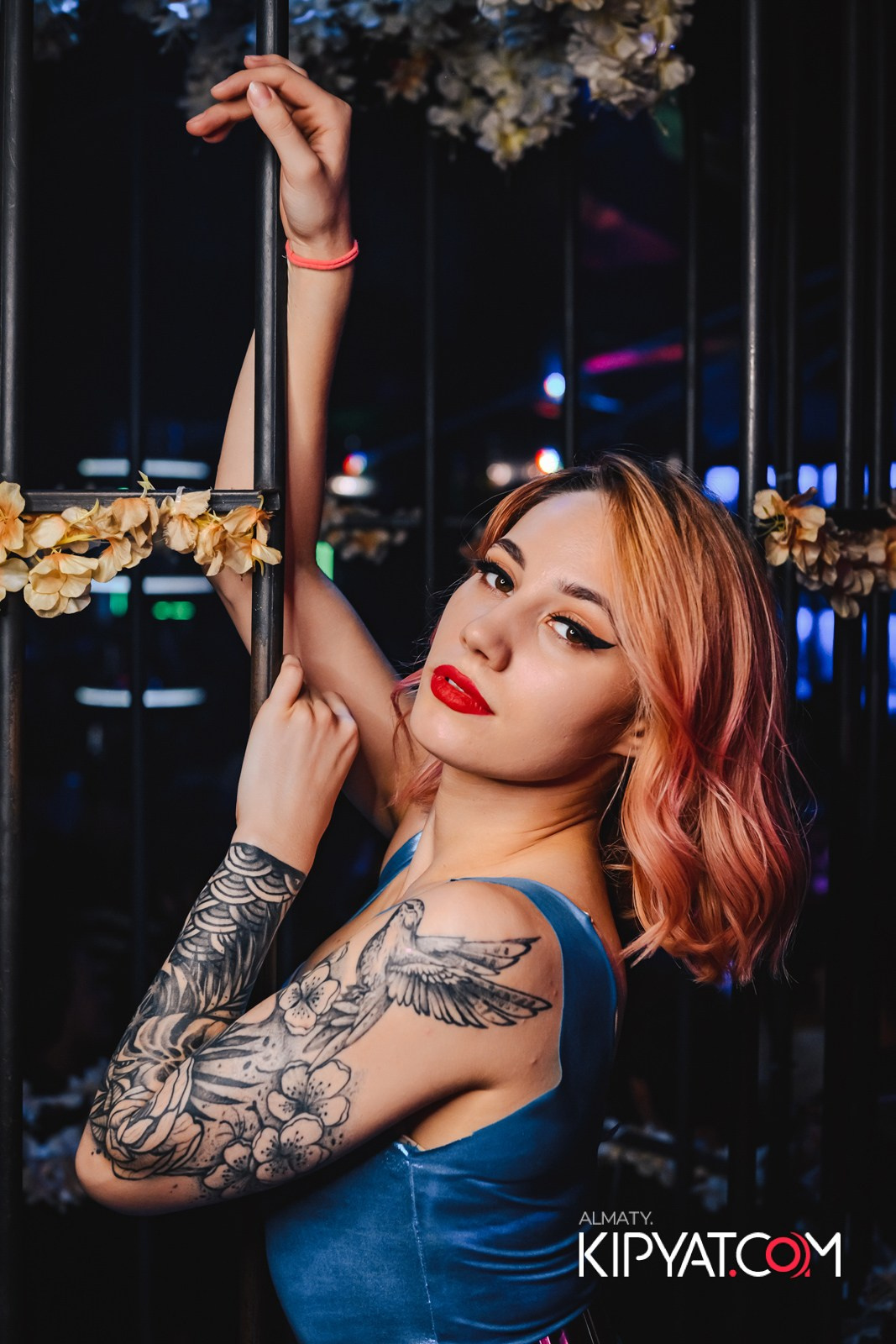 UYAT EMES BAR. КИПЯТКОМ АЛМАТЫ!