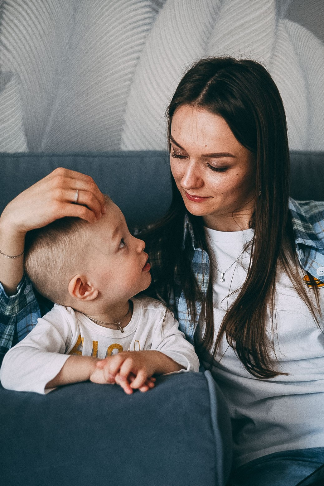 Семейная фотосессия дома плюс фотопрогулка. Фотограф в Сочи — Маргарита Поганова