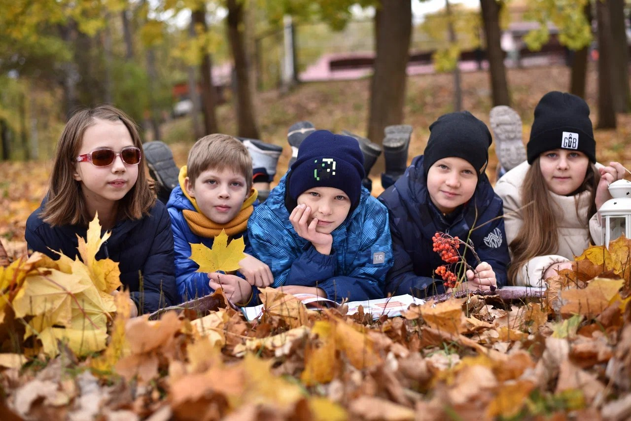 Школьная осень. Стильные выпускные альбомы, детские фотосессии, сюжетные фотографии