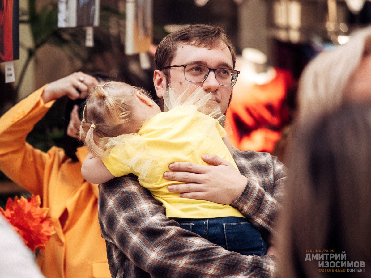 Открытие фотовыставки «Папа в кадре»