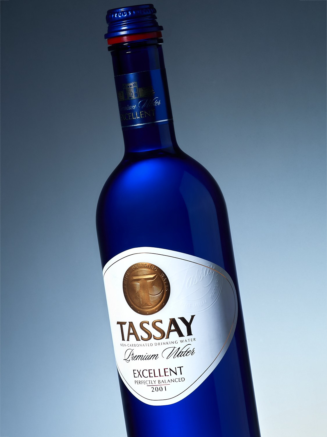 Бутылки. Предметная фотосъемка в Алматы. Предметный фотограф для маркетплейстов Артур Ахмадиев