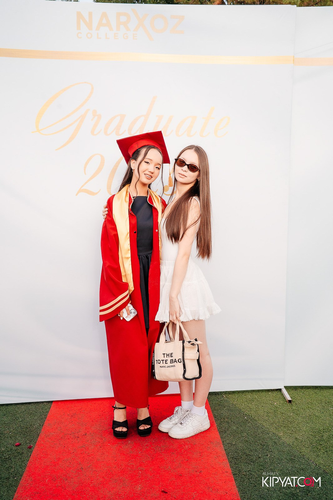 ВРУЧЕНИЕ ДИПЛОМОВ — НАРХОЗ КОЛЛЕДЖ. Part 1. КИПЯТКОМ АЛМАТЫ!