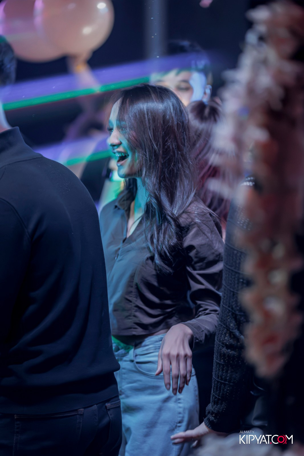 UYAT EMES BAR. КИПЯТКОМ АЛМАТЫ!