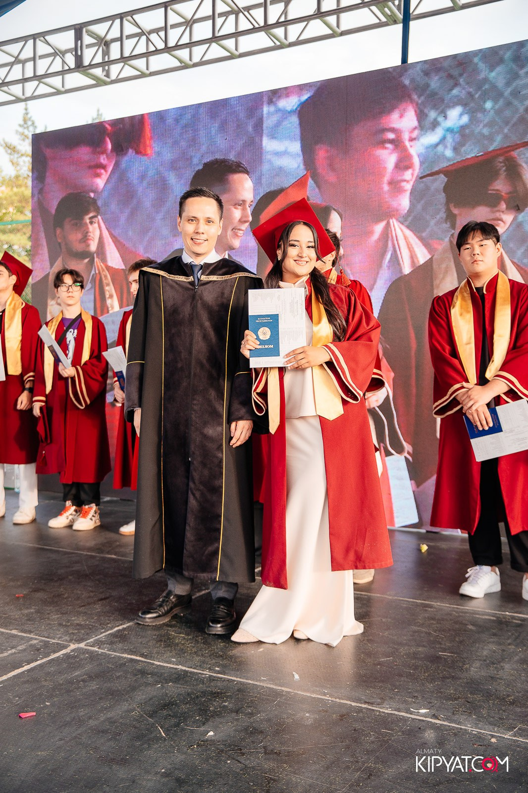 ВРУЧЕНИЕ ДИПЛОМОВ — НАРХОЗ КОЛЛЕДЖ. Part 4. КИПЯТКОМ АЛМАТЫ!