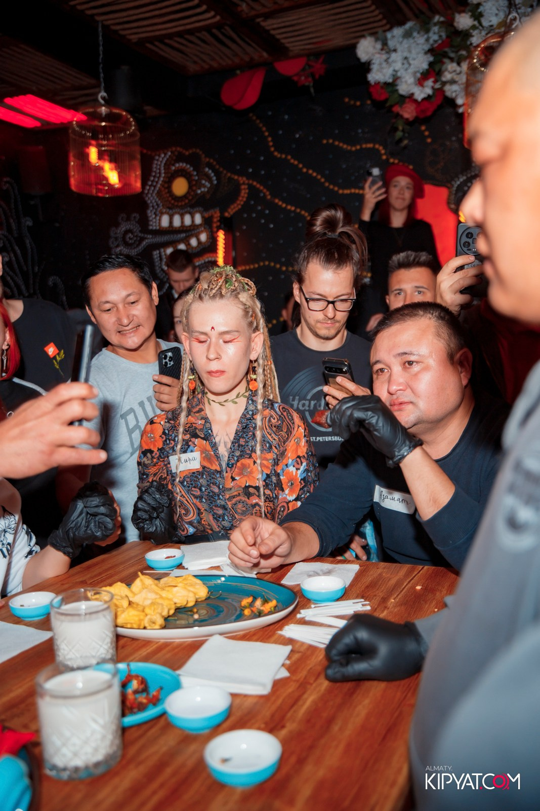 SUPER HOT CHELLENGE ОТ ДУША ПЕРЦА В VICTORY MEXICO. КИПЯТКОМ АЛМАТЫ!