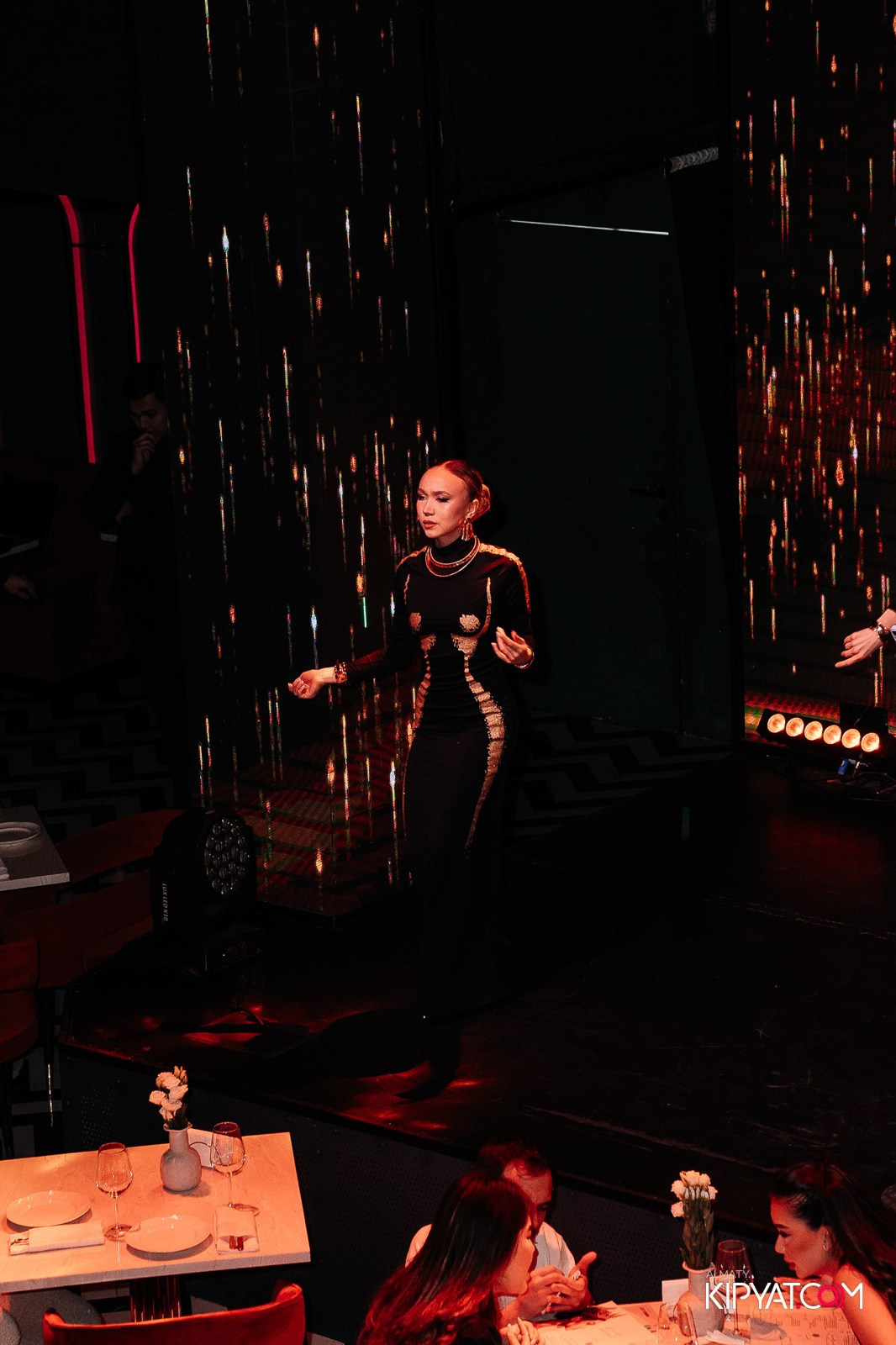 QUEEN. КИПЯТКОМ АЛМАТЫ!