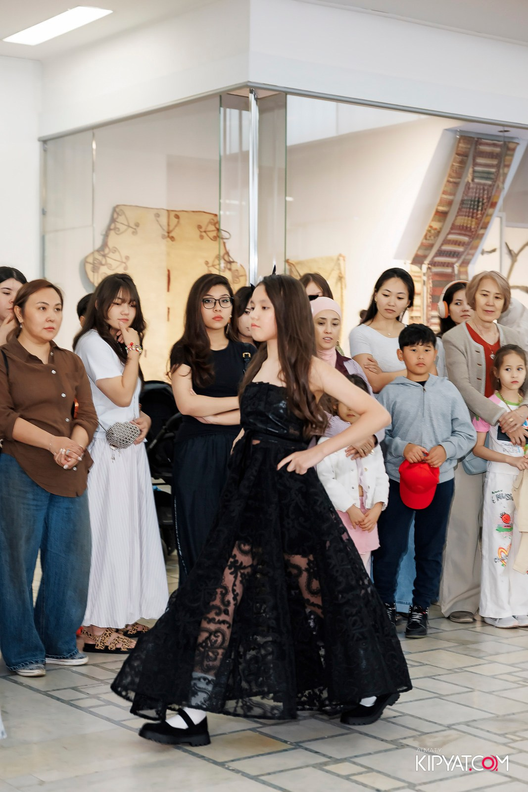 JUNIOR MODELS SHOW. ПЕРФОМАНС НОЧЬ В МУЗЕЕ. КИПЯТКОМ АЛМАТЫ! Фотосъемка мероприятий в Алматы