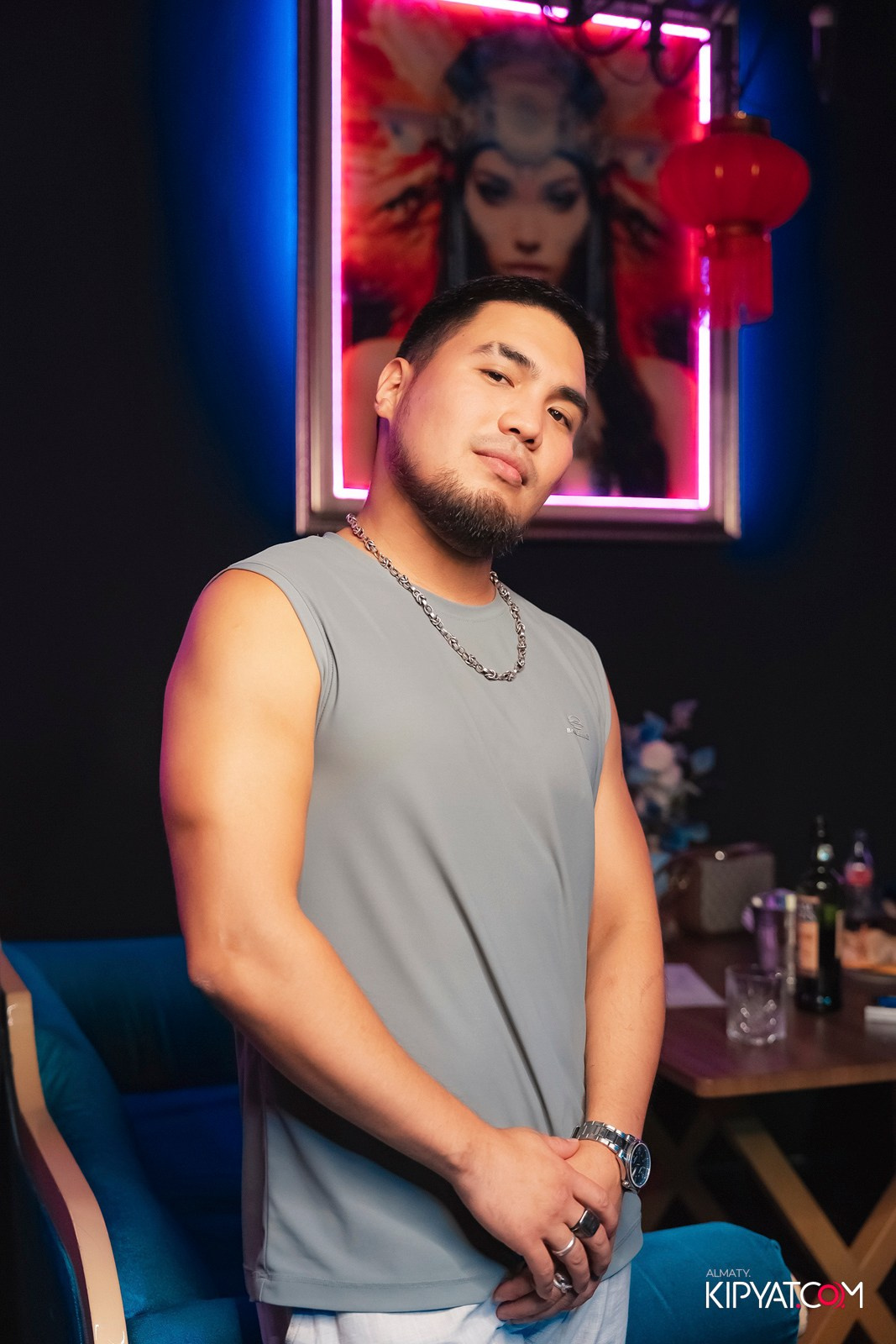 UYAT EMES BAR. КИПЯТКОМ АЛМАТЫ!