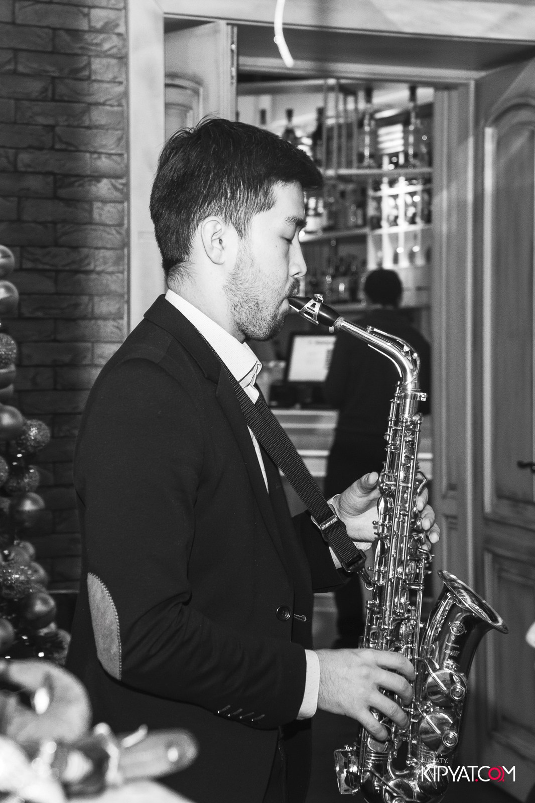 LAUREATE GRAND CAFÉ. КИПЯТКОМ АЛМАТЫ!