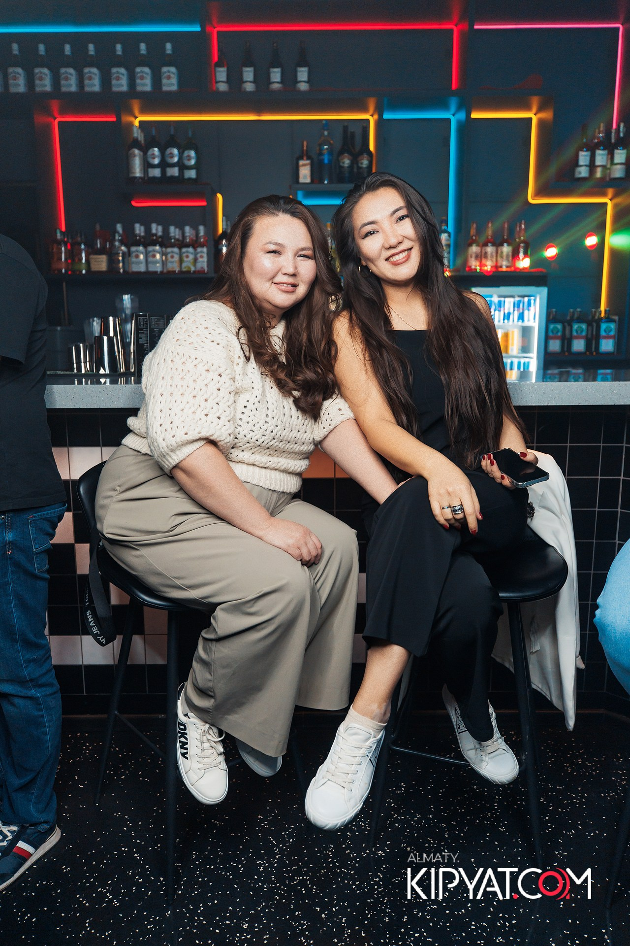 КОНЦЕРТ ГРУППЫ HIFI SANTA BARBARA. КИПЯТКОМ АЛМАТЫ!