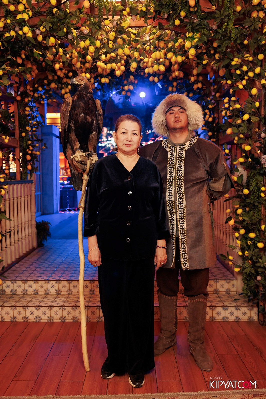 ГРУЗИНСКИЙ ДВОР НА КАБАНБАЙ БАТЫРА. КИПЯТКОМ АЛМАТЫ!