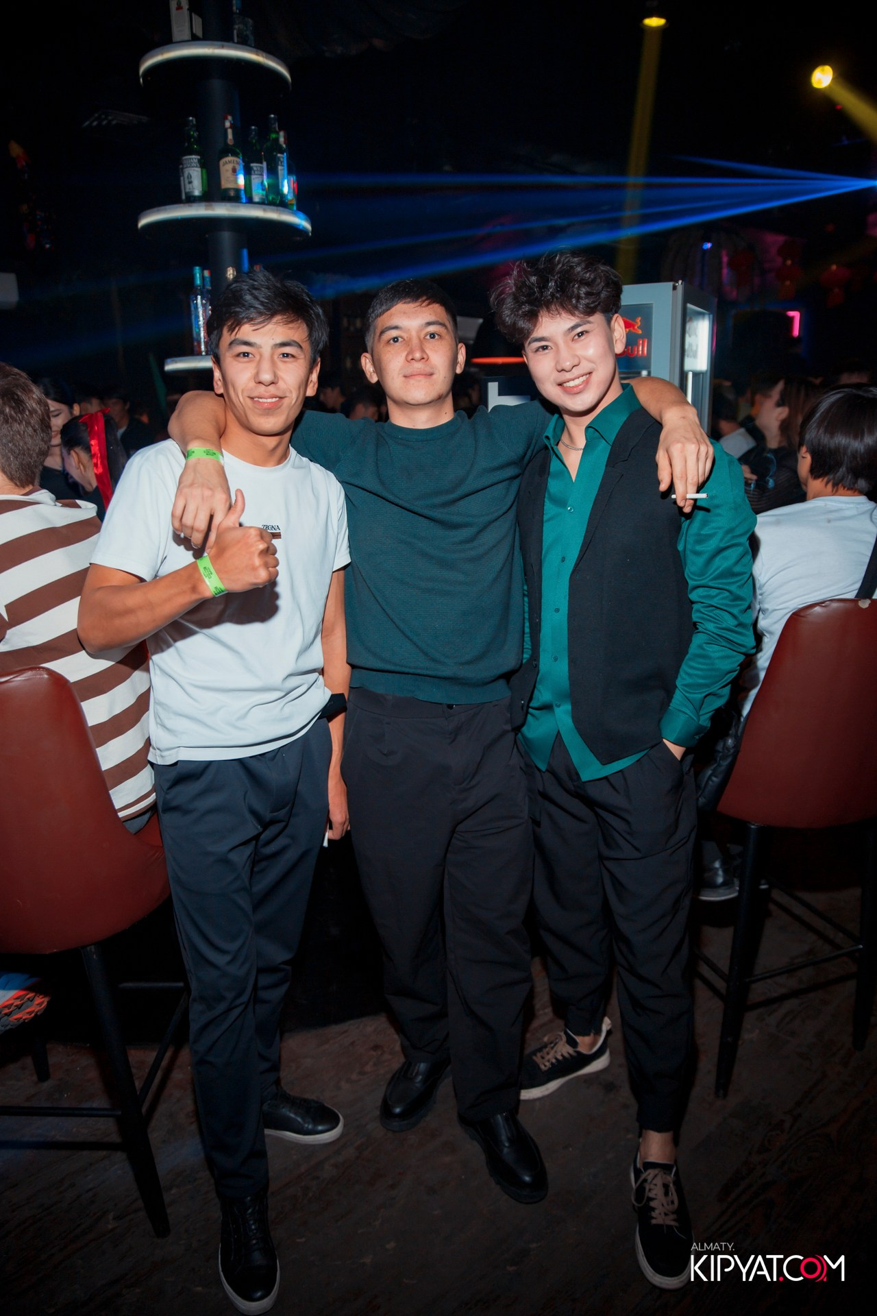 UYAT EMES BAR. КИПЯТКОМ АЛМАТЫ! Фотосъемка мероприятий в Алматы