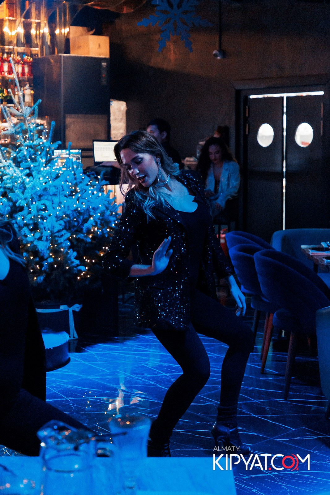 MOOD KARAOKE & TERRACE. КИПЯТКОМ АЛМАТЫ!