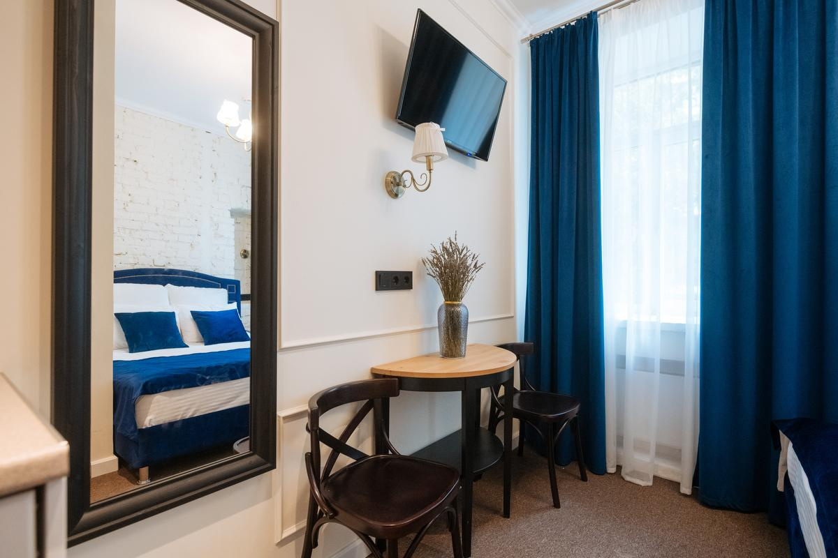 Отель «Ван Гог». Фотограф Антон Белицкий