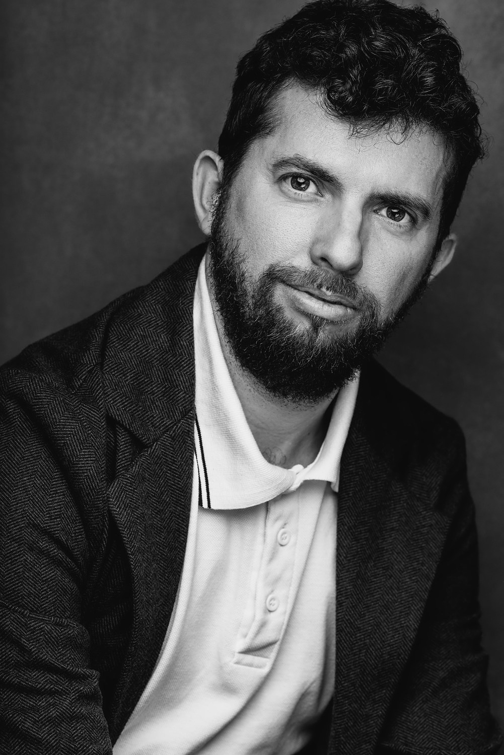 U-ray: Художественный чёрно-белый портрет. U-ray