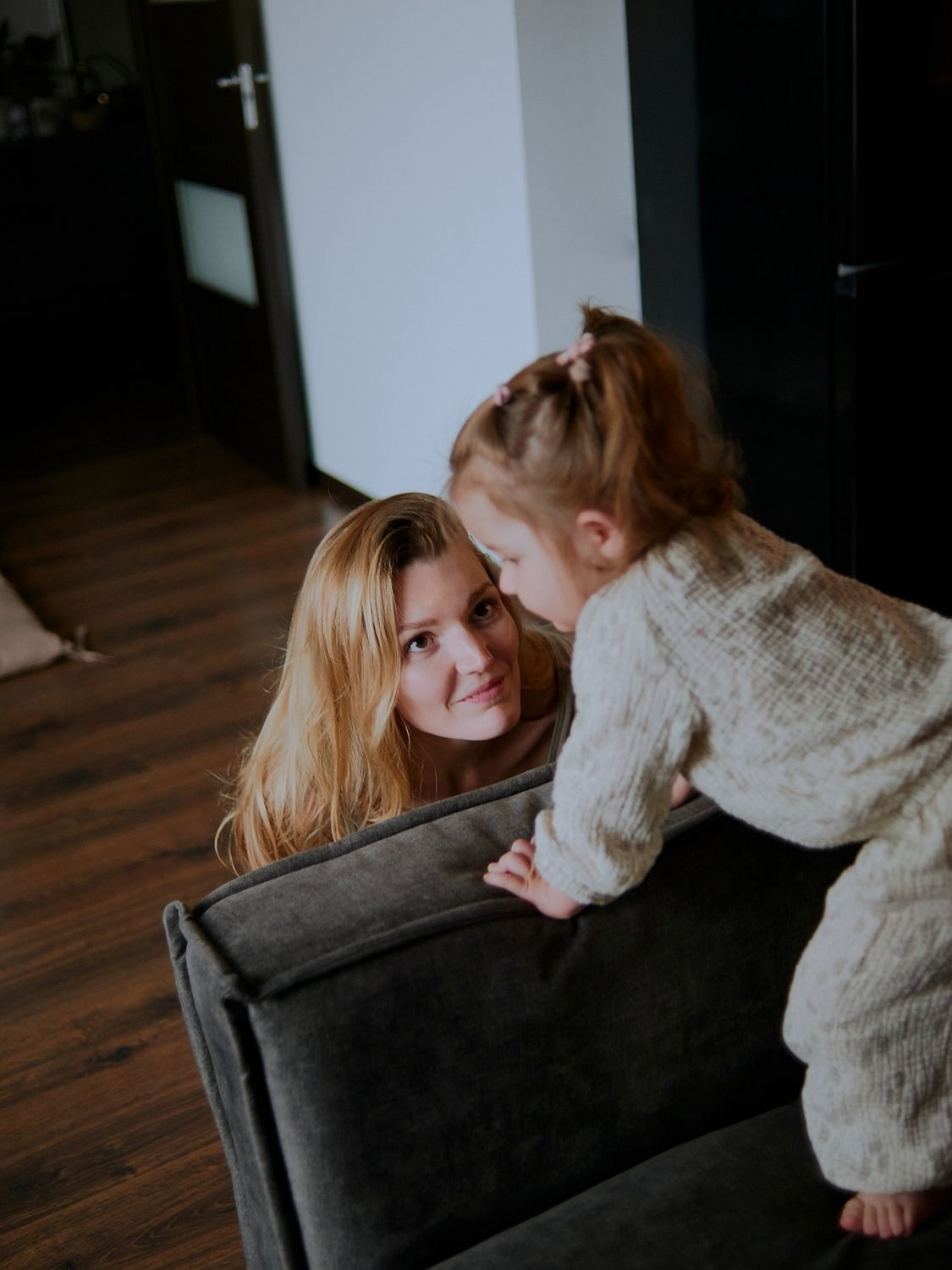 Домашняя серия: Дарья и Кира. Портретный фотограф в Санкт-Петербурге