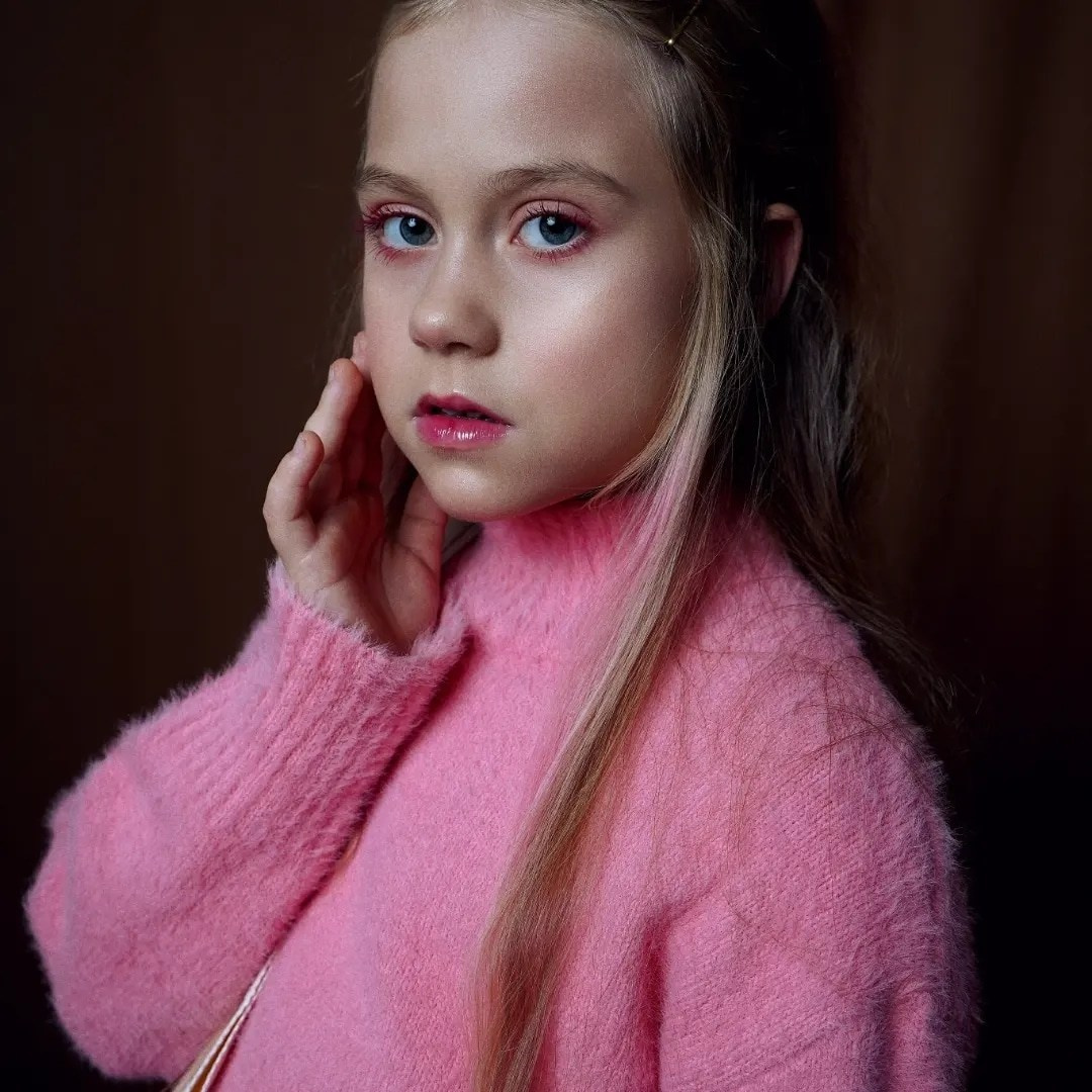 Скнарина Мария. Model base