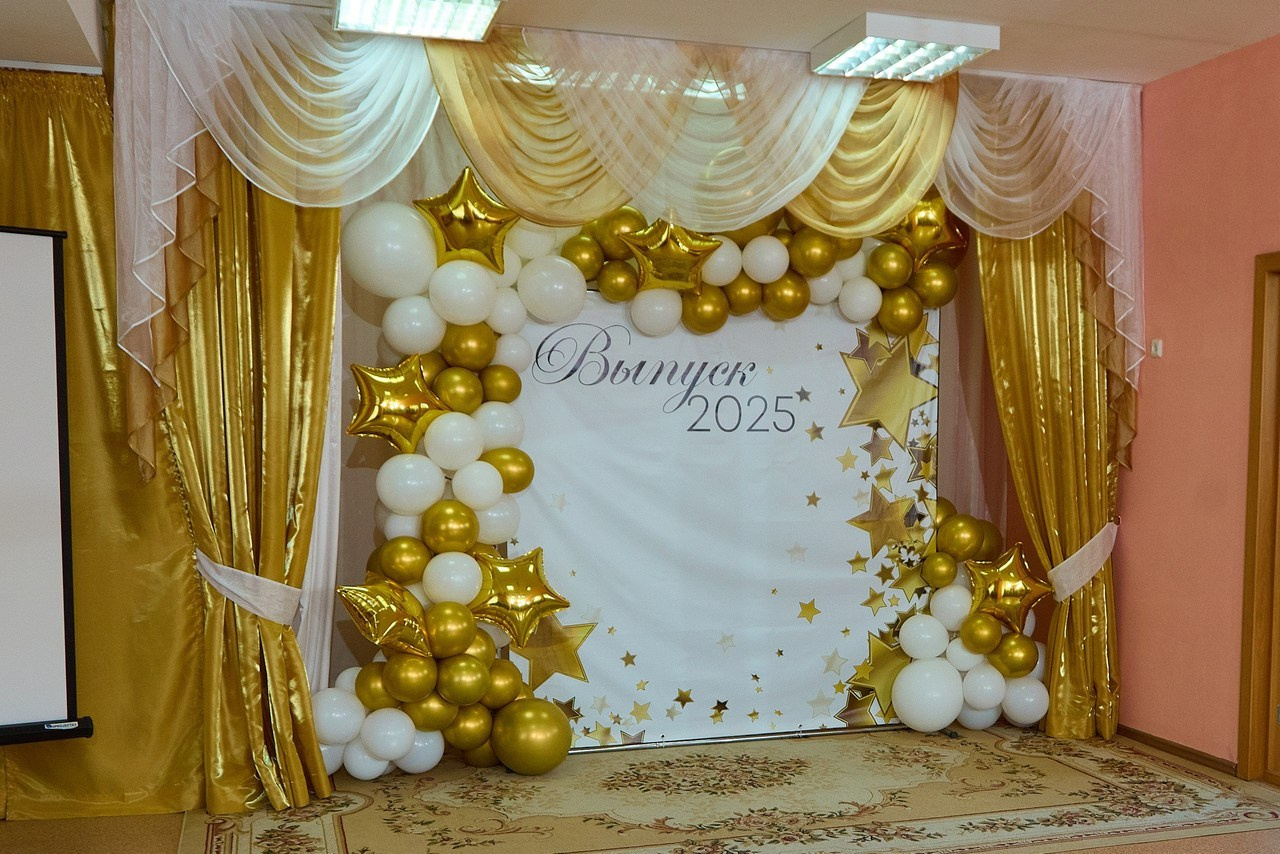 Отзывы о работе фотографа для школы и детского сада в Новосибирске. Выпускной альбом Новосибирск