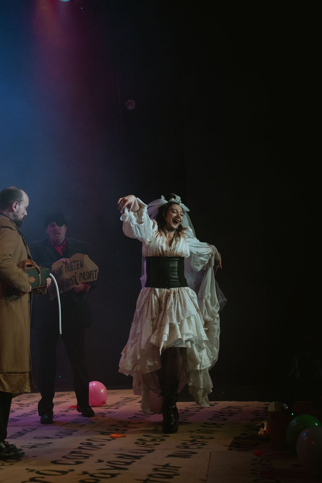 «Трехгрошовая опера». Режиссёр Даниил Филиппович