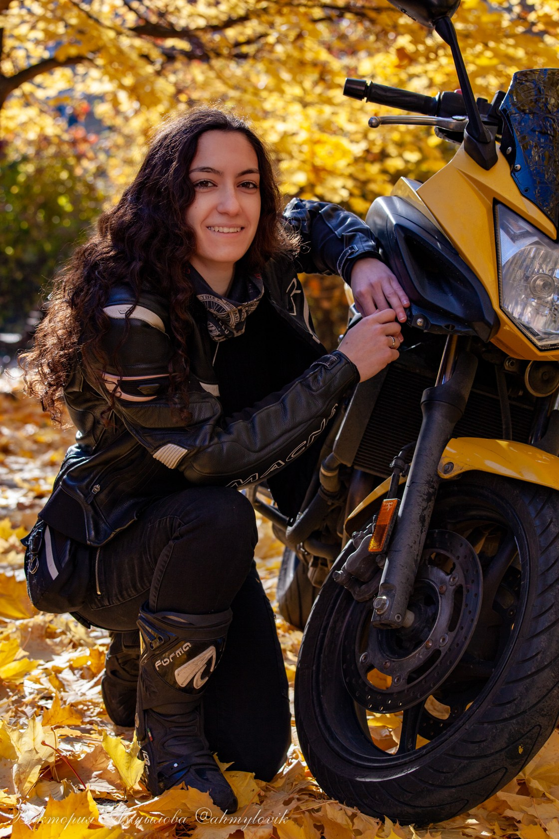 Алина Вартанова (Yamaha Diversion F 600). Виктория Ахмылова. Фотограф в Москве