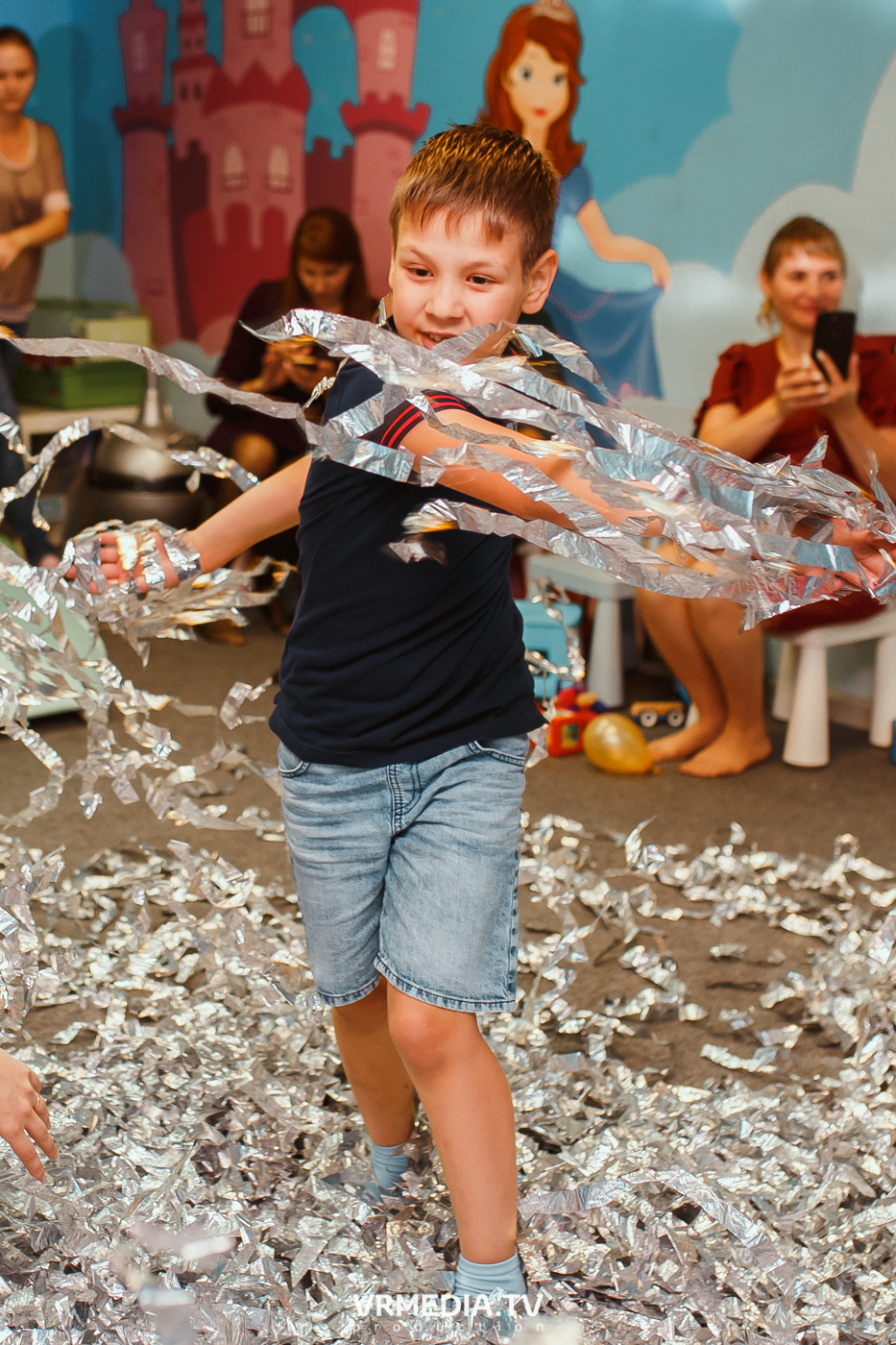 День рождения в «АкунаМатата»