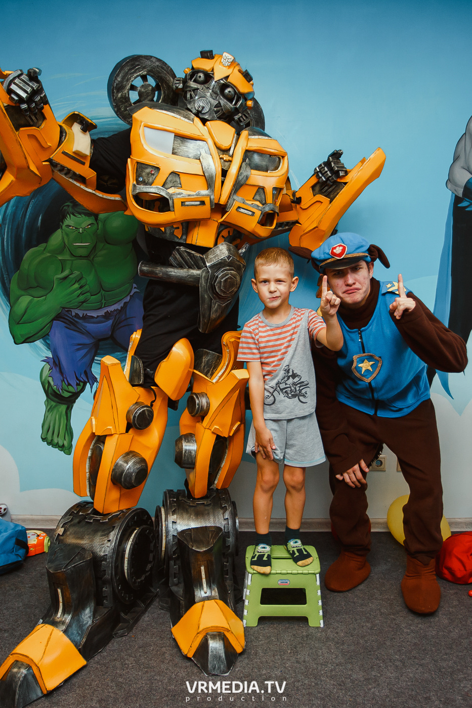 День рождения в «АкунаМатата»