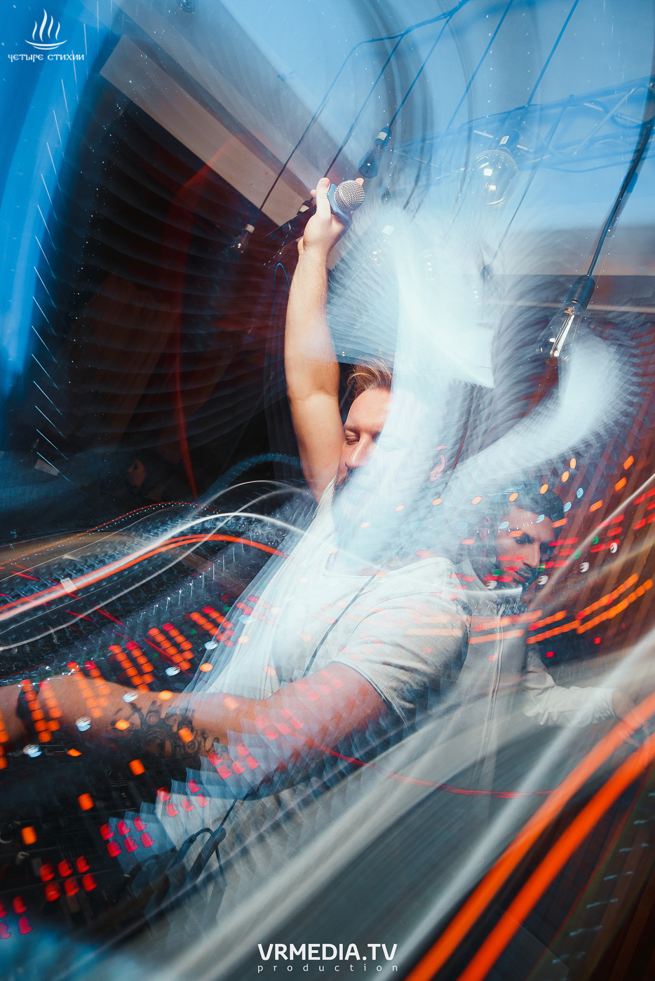 Стихийный HAPPY BIRTHDAY в караоке-баре «Четыре стихии»