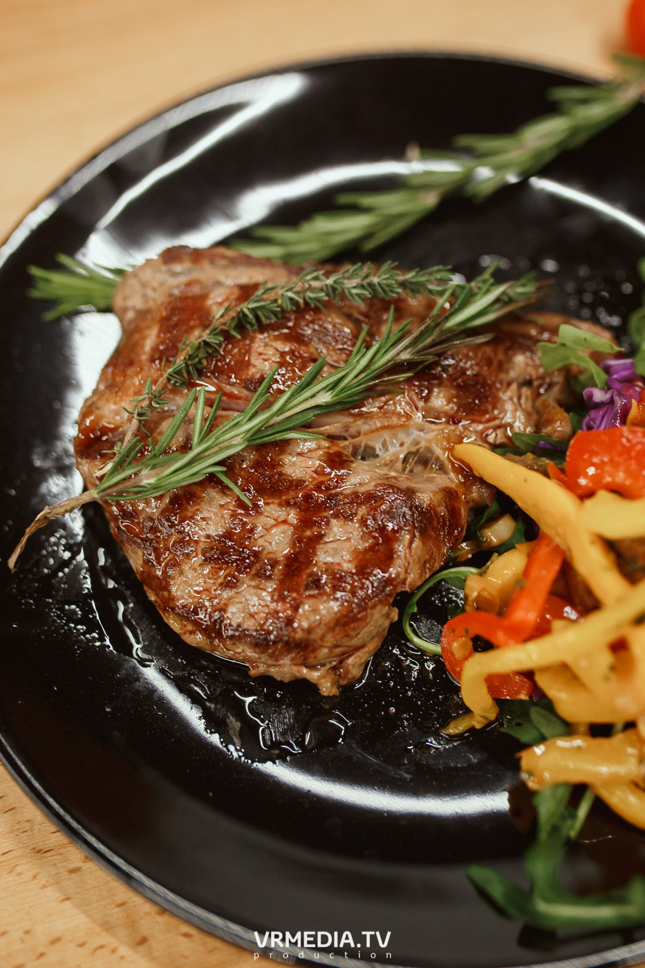 Кулинарная студия «Артишок». Битва столов: Барберы GoodMan — жарят мяс