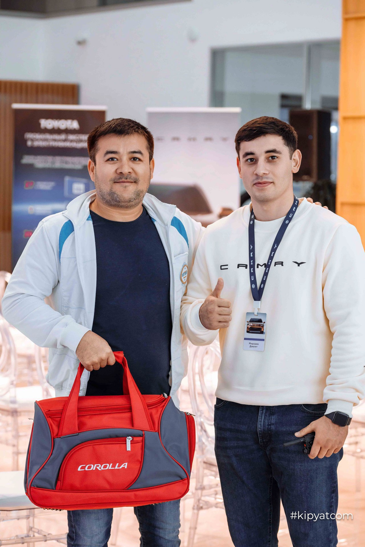 Test Drive TOYOTA CAMRY 80