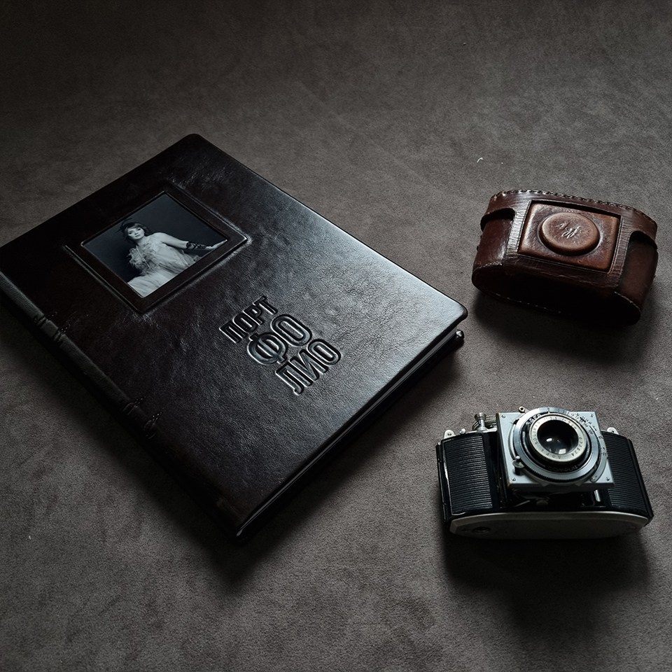 Фотокниги из натуральной кожи. Фотограф беременности СПб Женский фотограф Спб Диана Кузнецова