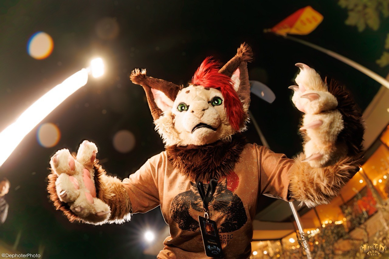 United Furry Convention 2026. Различные мероприятия и просто фотографии людей