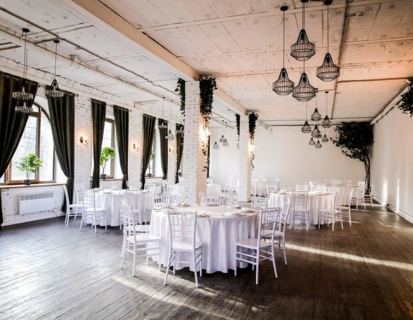 Площадка № 2-12. Свадебный организатор Москва