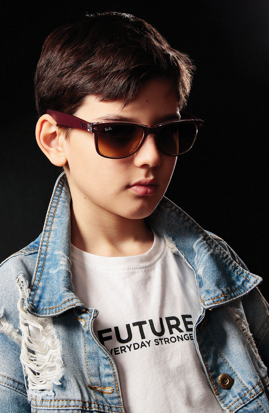 Портретный фотограф для выпускного Ростова-на-Дону. Выпускные альбомы, фотограф Денис Зимин в городе Ростове-на-Дону