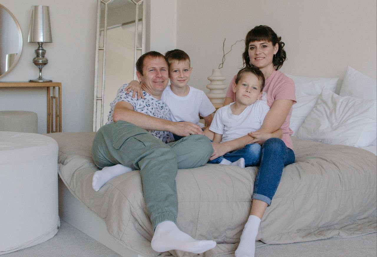 Студийные семейные съемки. Семейный фотограф в Новосибирске Юрк Виктория