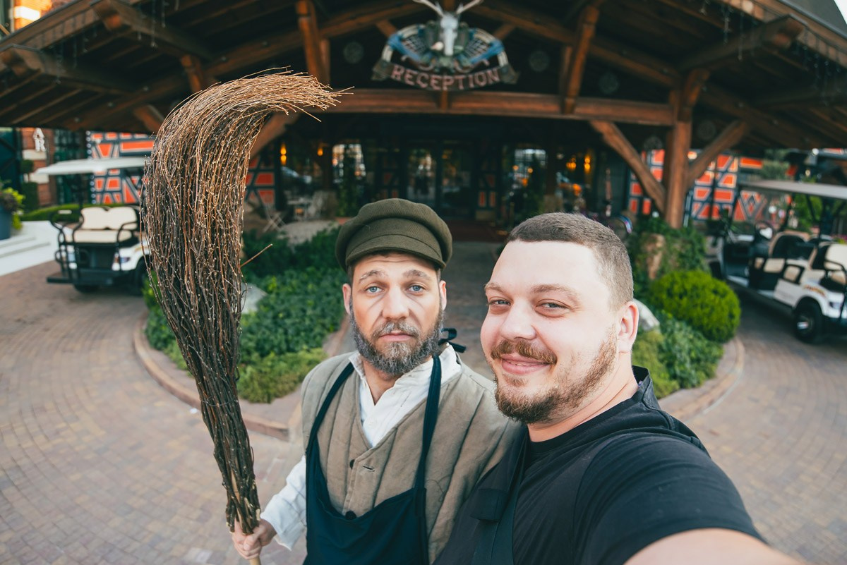 Old House Resort & Spa — «12 стульев»