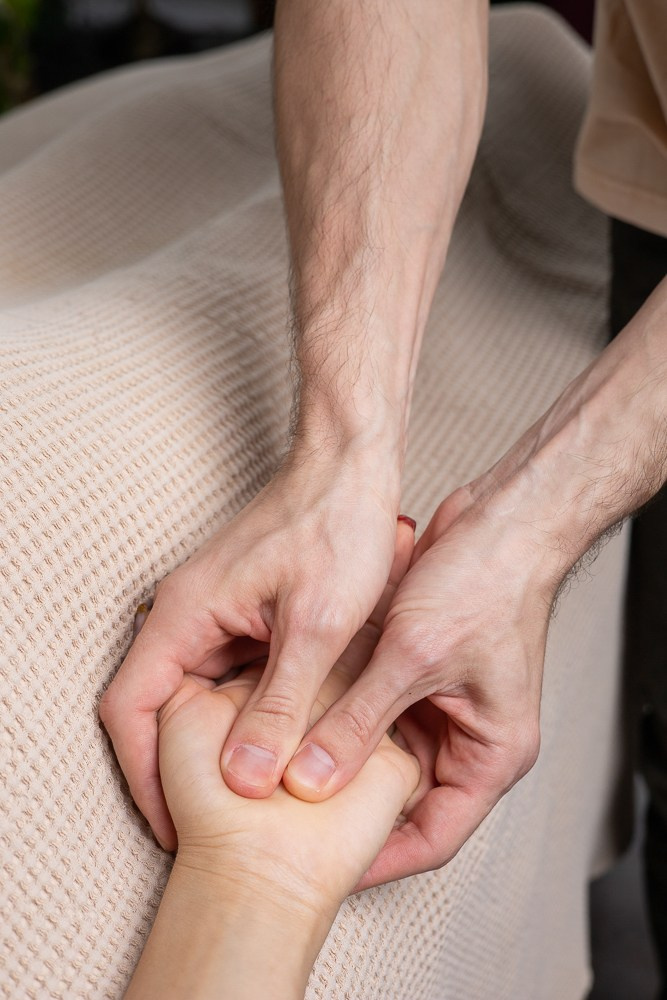 Массаж. Семейный и Свадебный фотограф в Сочи