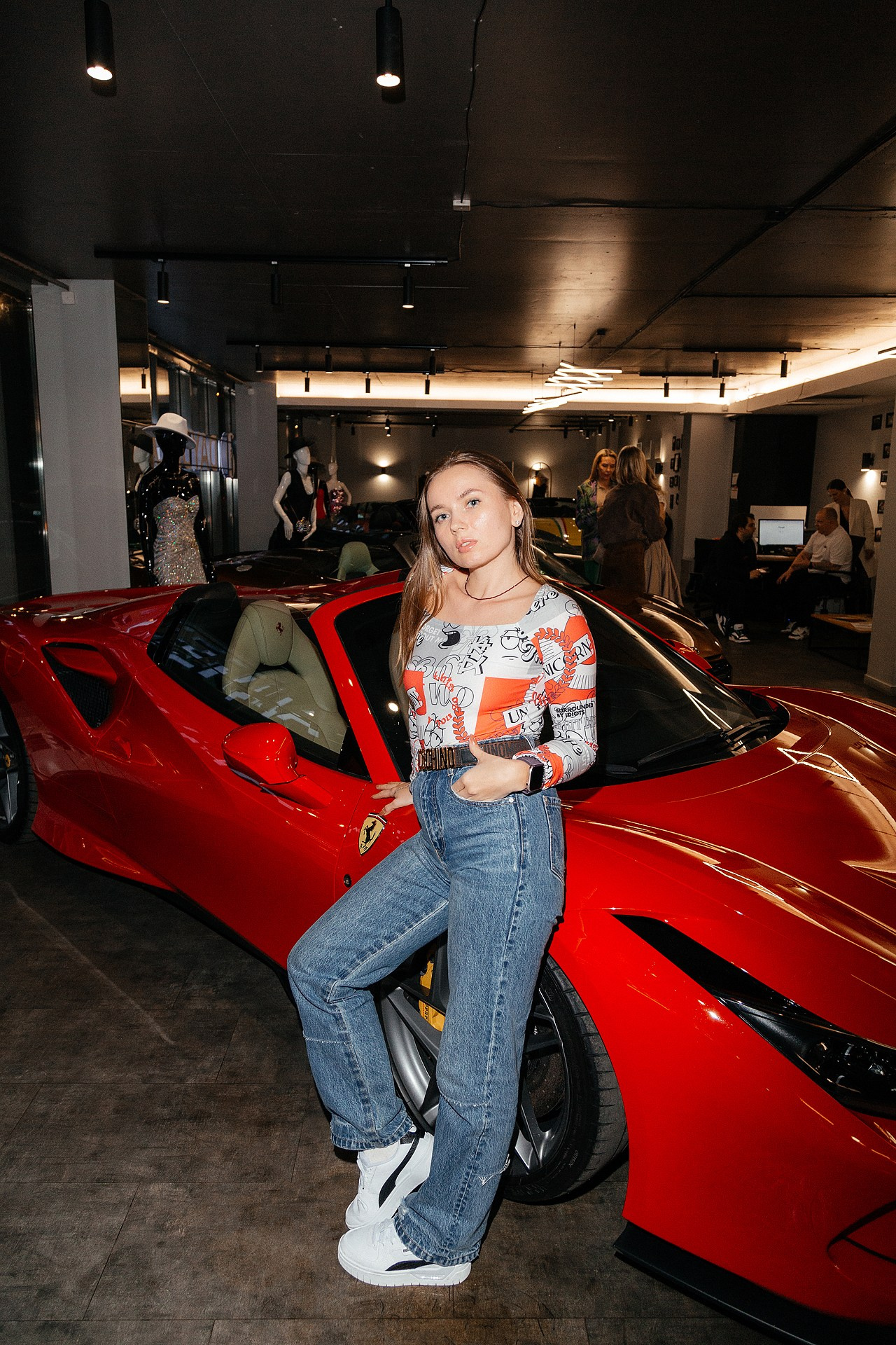 Репортаж в автосалоне. Светский фотограф Санкт-Петербург и ЛО