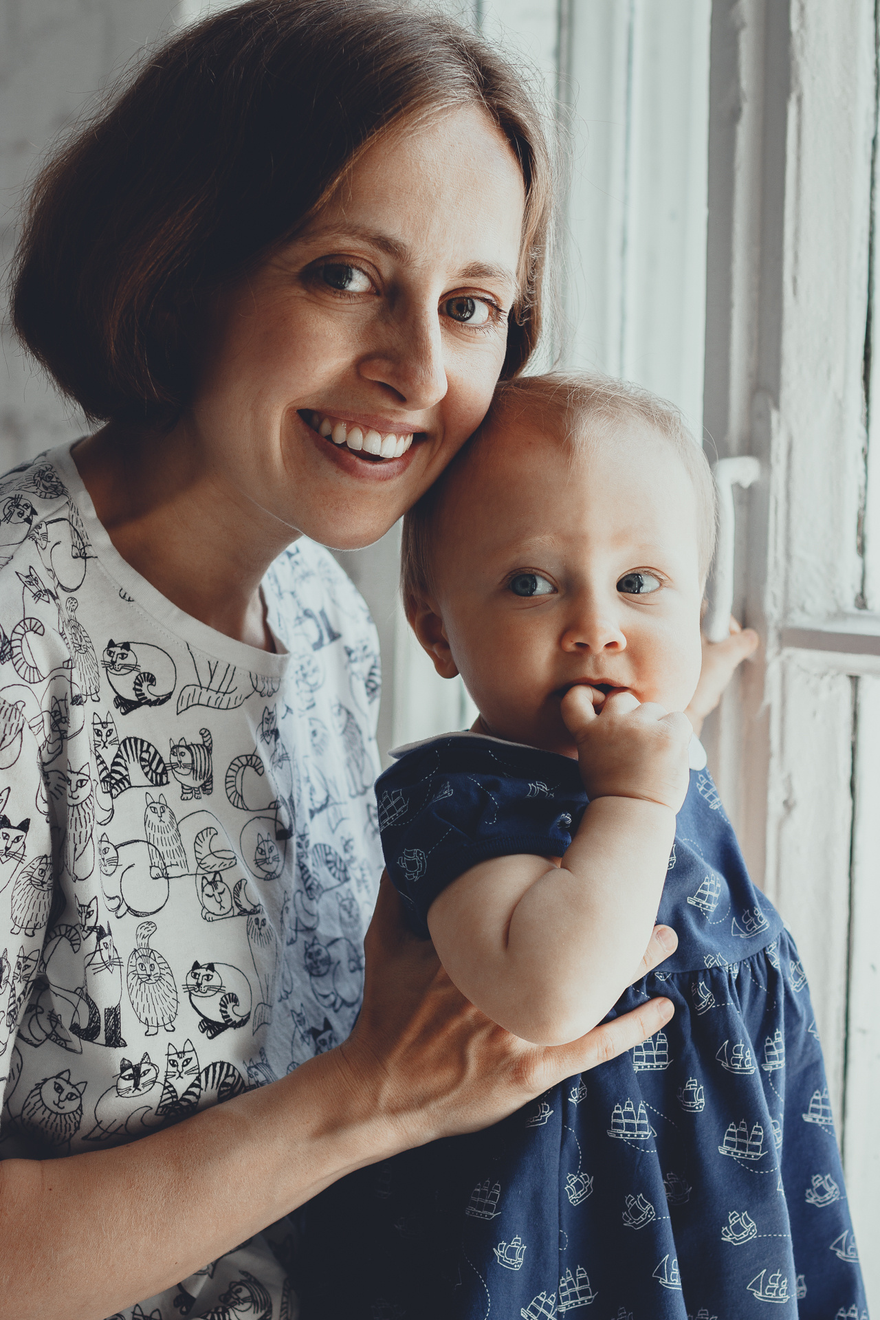 Студийная съемка мамы с ребенком