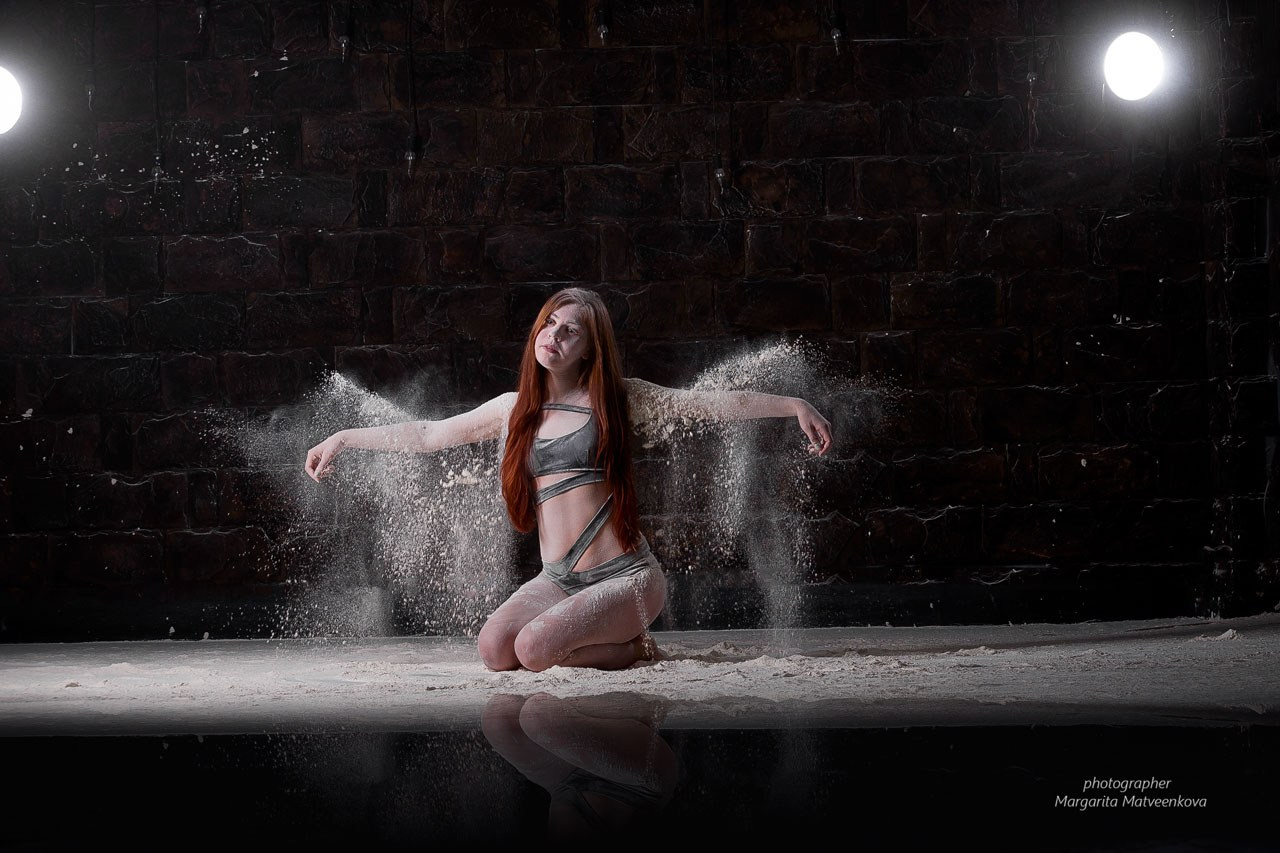 Съёмка с мукой 1. Женский фотограф Крещение Венчание Москва Брянск