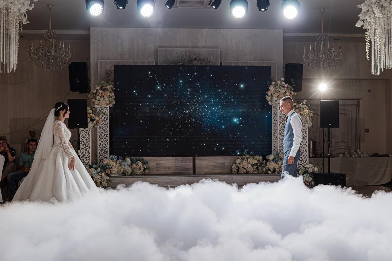 Фотозона. Свадебное оформление Москва