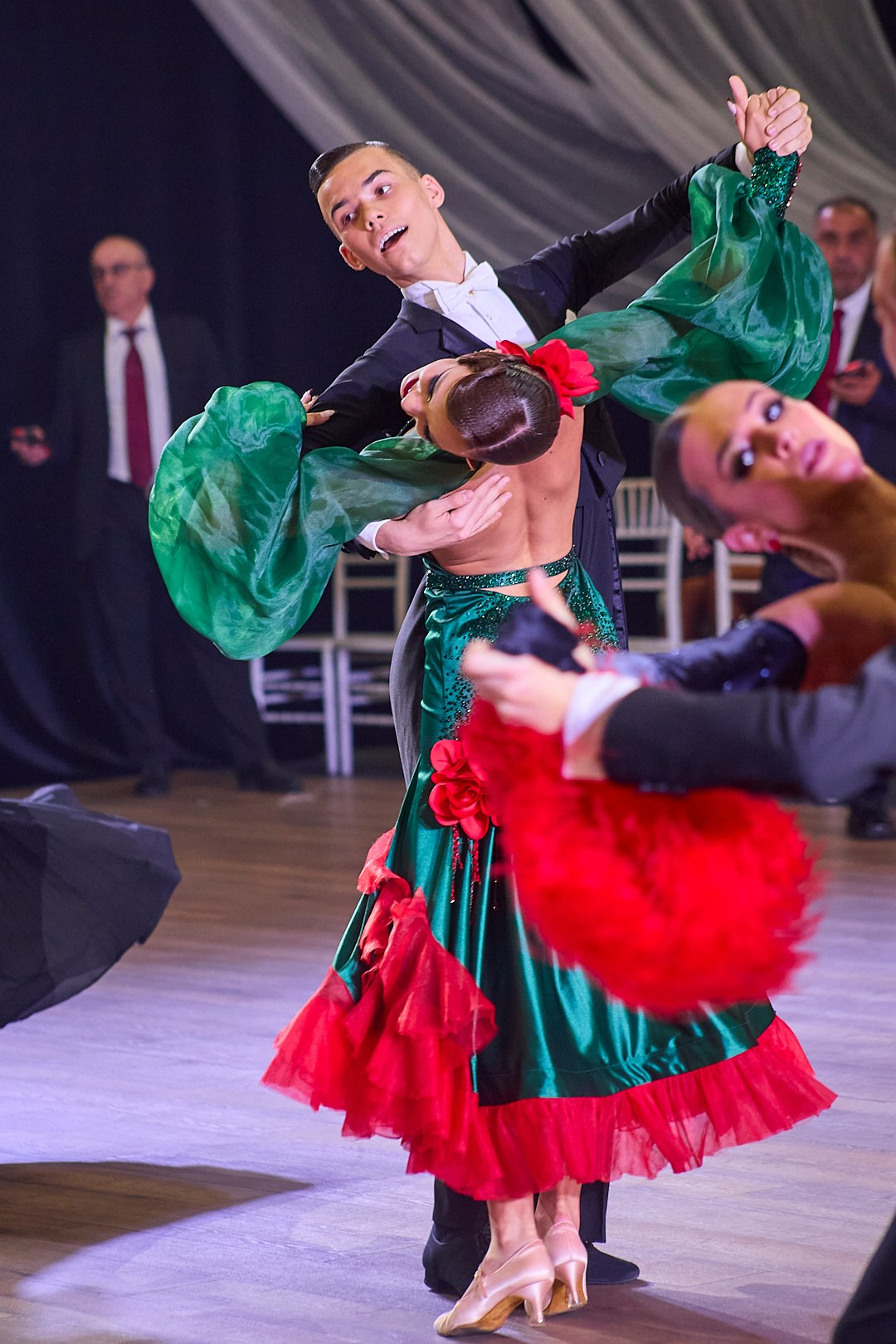 Lumo — всё о мире бальных танцев