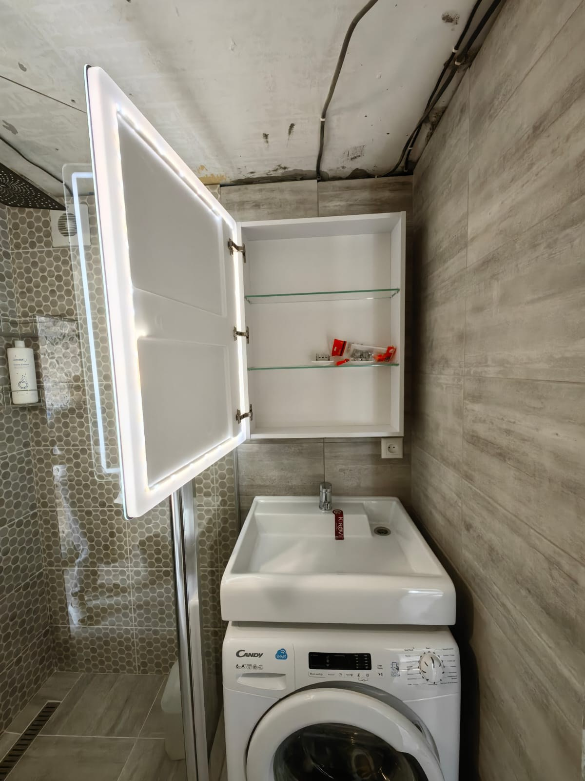 Ванная комната (ул. Чистопольская д. 53). Ремонт санузла, туалета, ванной под ключ в Казани. Укладка плитки