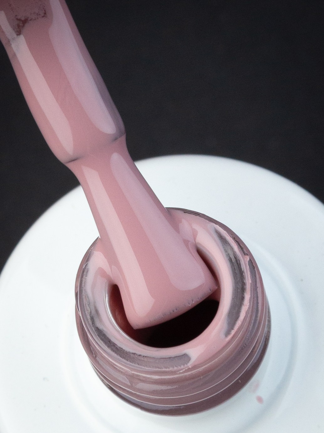 Kira на чёрном. Александр Стряпунин — предметный фотограф в Улан-Удэ