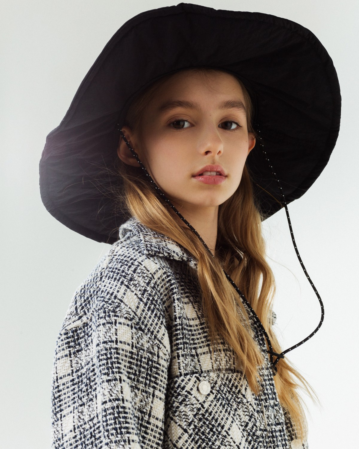 СЪЕМКИ В СТУДИИ. Oksanaseregina.wfolio.pro