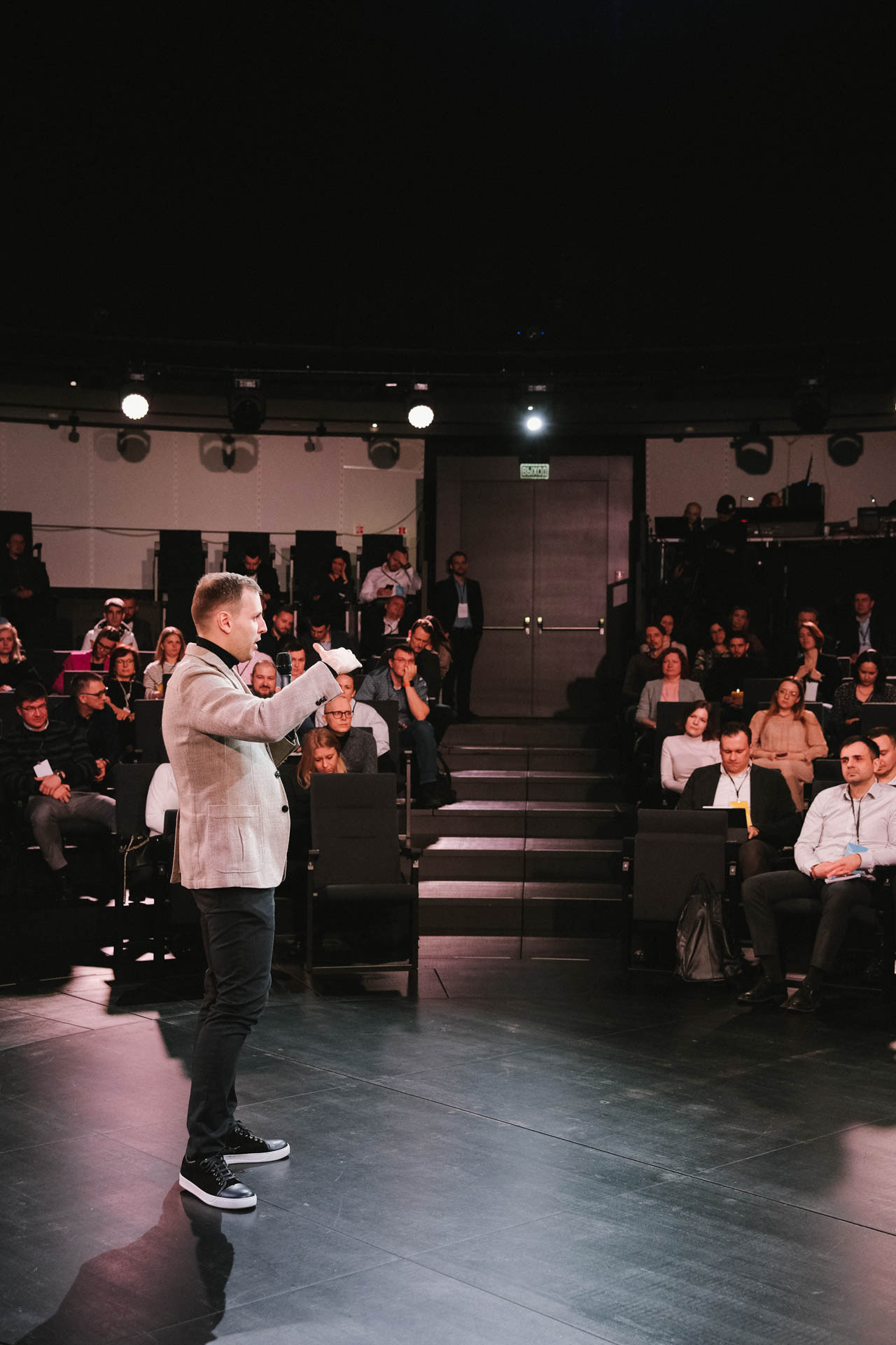 Конференция в Сколково. Портретный и репортажный фотограф в Москве Олеся Лисарк