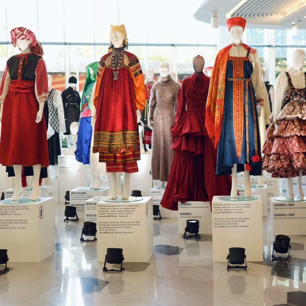 Выставка «Родные мотивы»