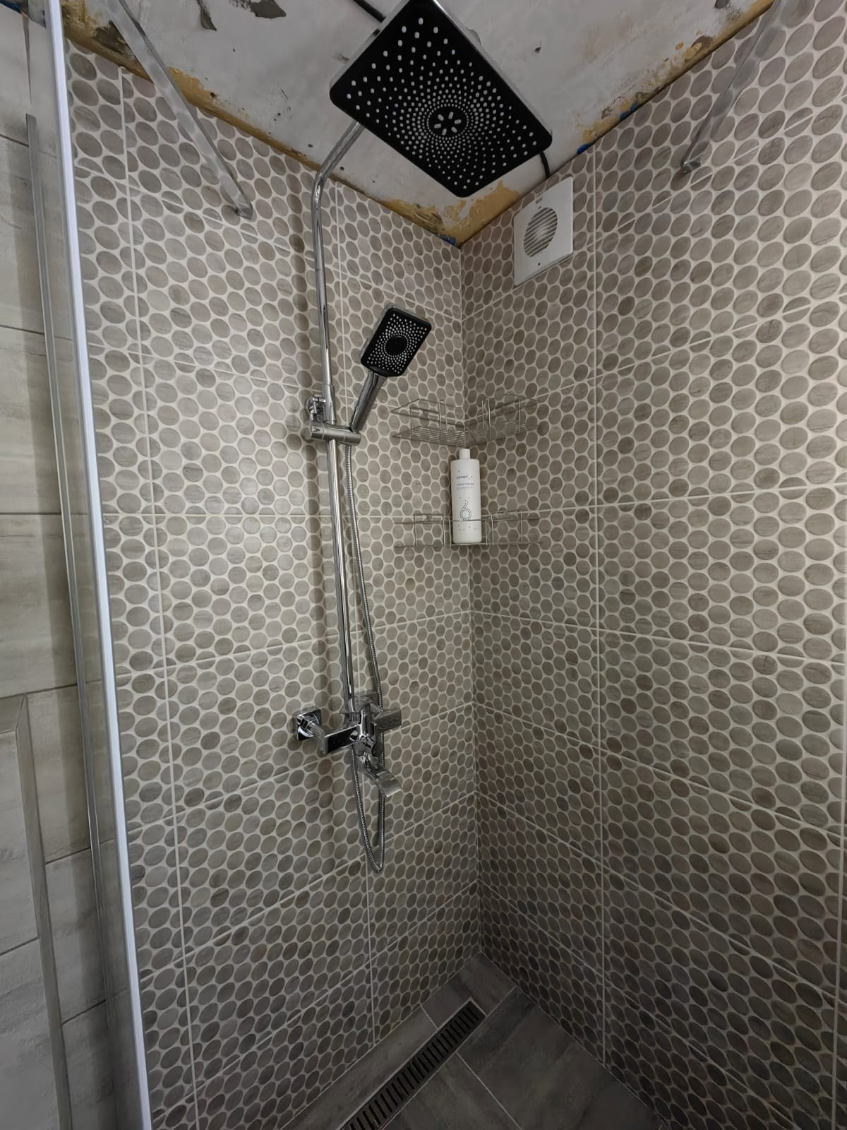 Ванная комната (ул. Чистопольская д. 53). Ремонт санузла, туалета, ванной под ключ в Казани. Укладка плитки