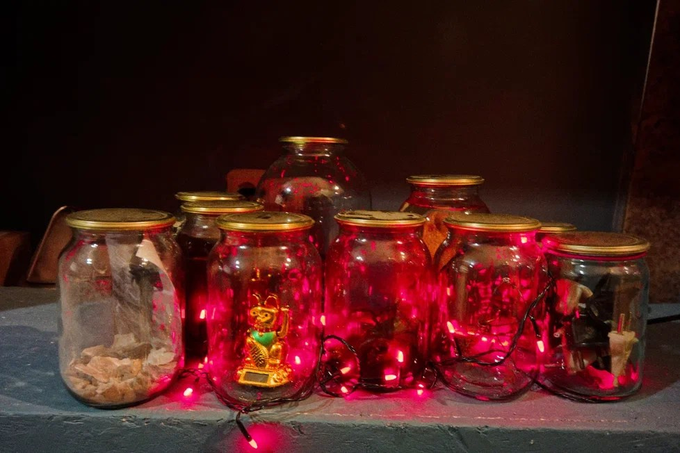 Пороги. Елизавета Иванова — независимый куратор, культуролог, исследователь художественных практик, художник