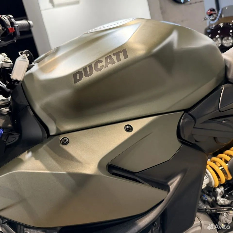 Ducati Streetfighter V2, 2023. Hello Davidson, Москва. Только хорошие мотоциклы…