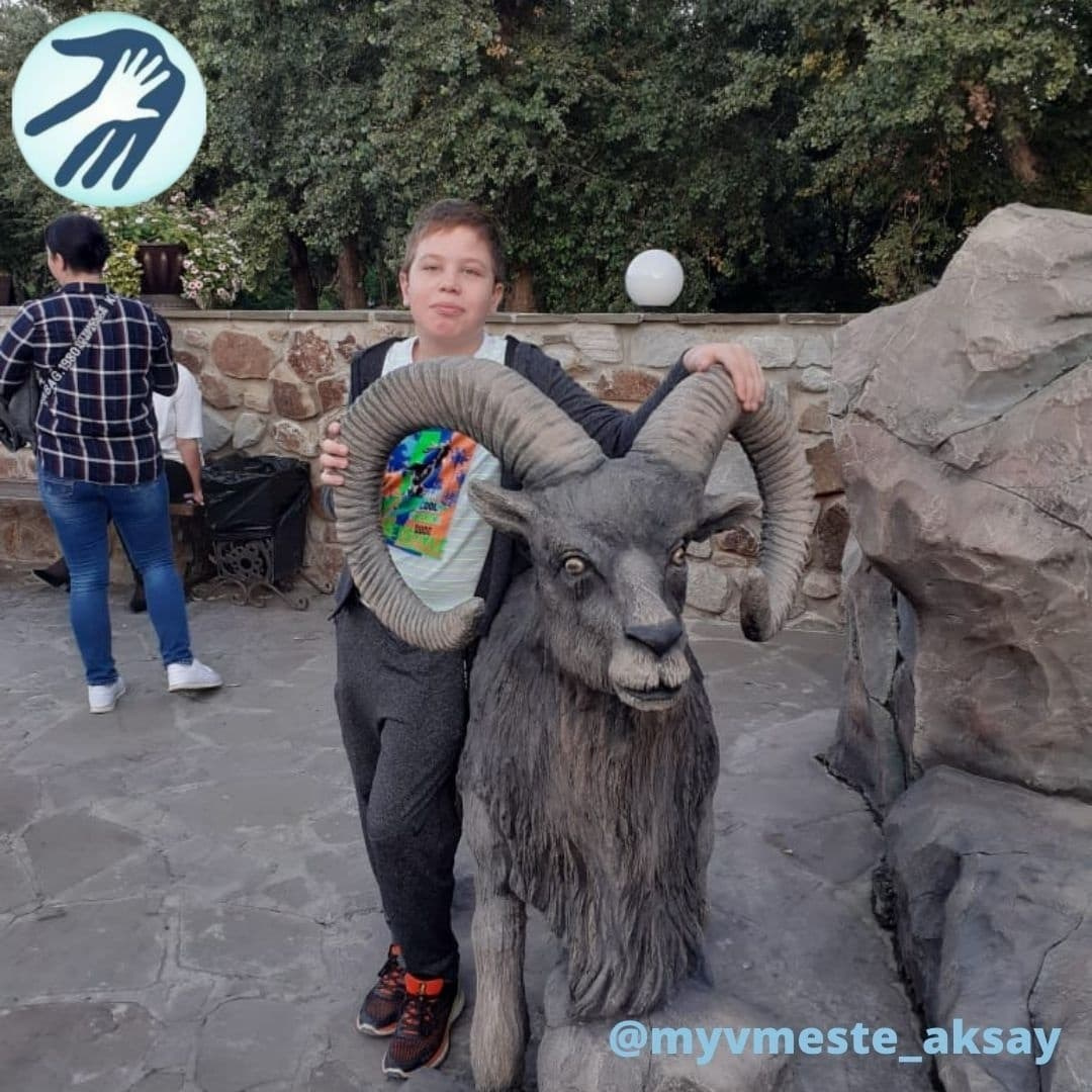 Волшебный вечер в Парке Лога: свет, музыка и незабываемые эмоции!